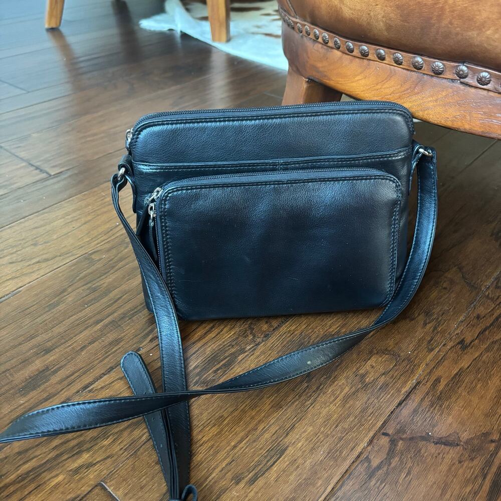 Levenger Black Leather Crossbody Bag RFID Blocking Organizer Travel Purse